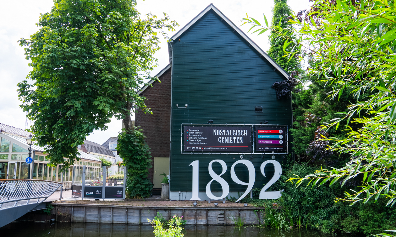 1892 Eten & Drinken