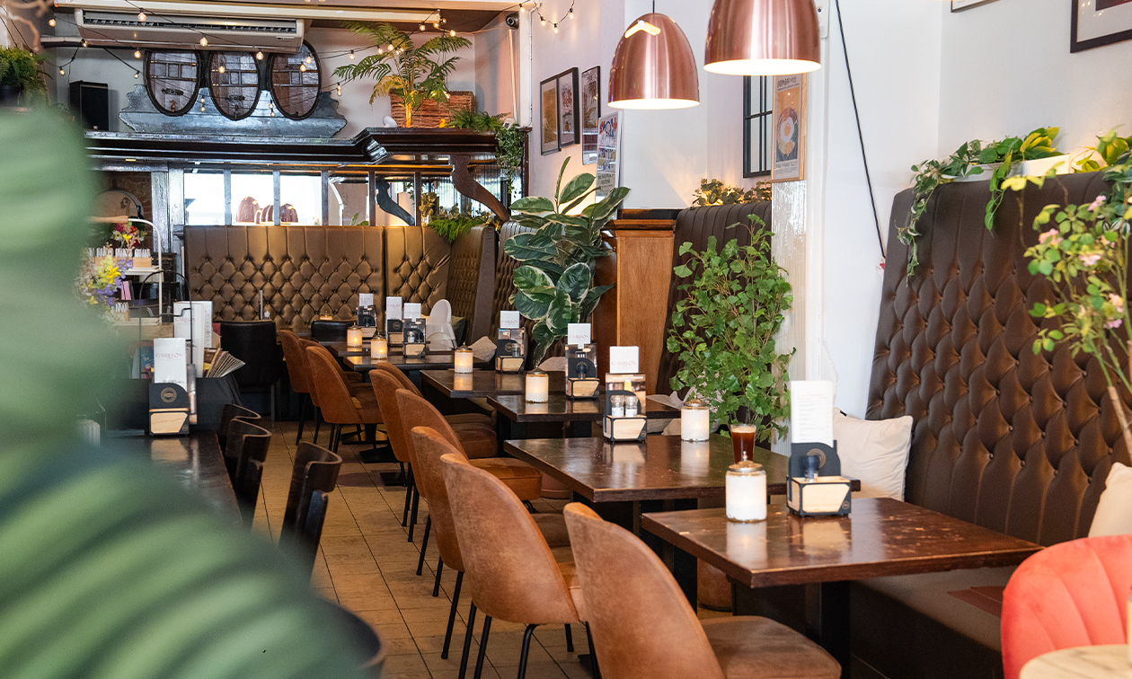 Carillon: Café, Restaurant, Bar & Hotel