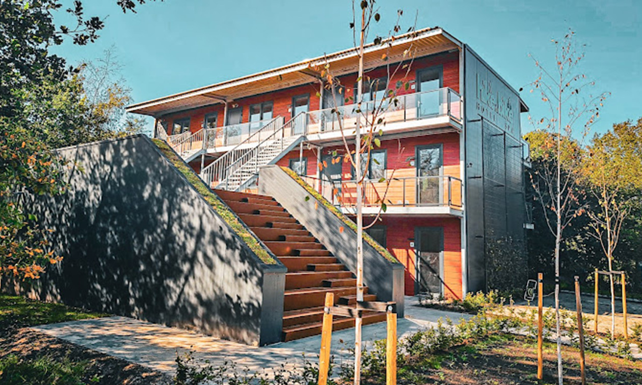 Hike & Bike Hotel