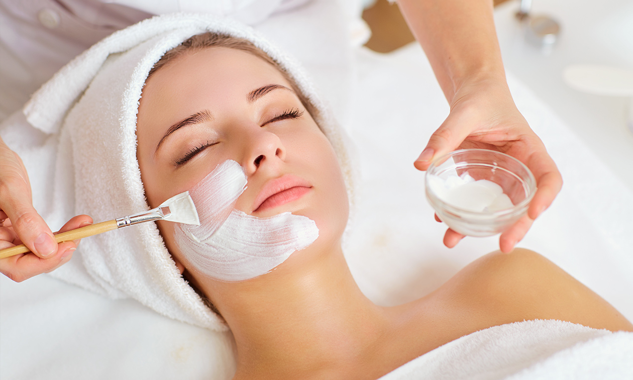 Hollywood Beauty Studio