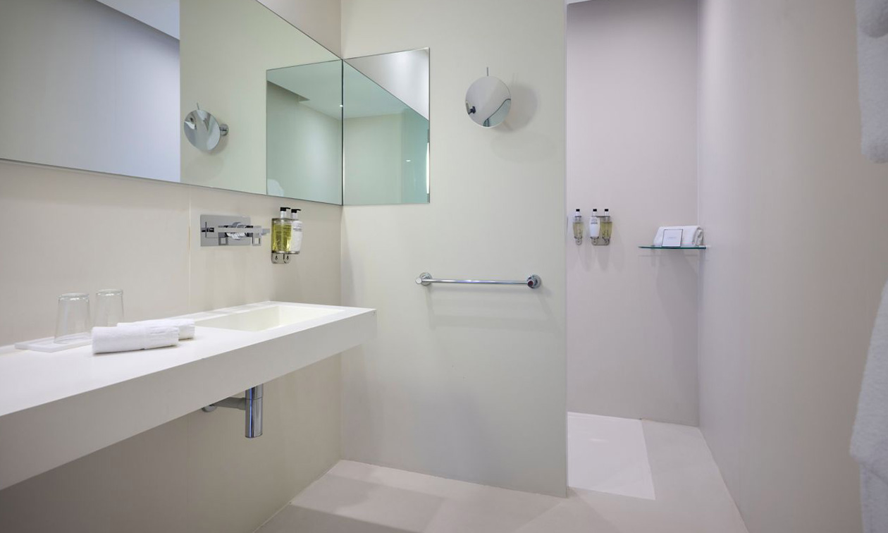 Hotel de Bourgtheroulde, Autograph Collection