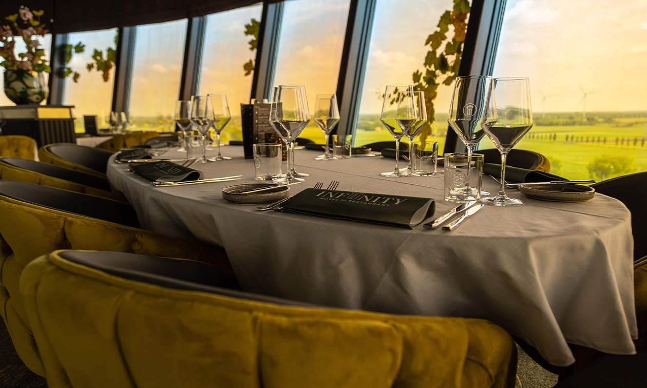 Hotel & Restaurant Infinity