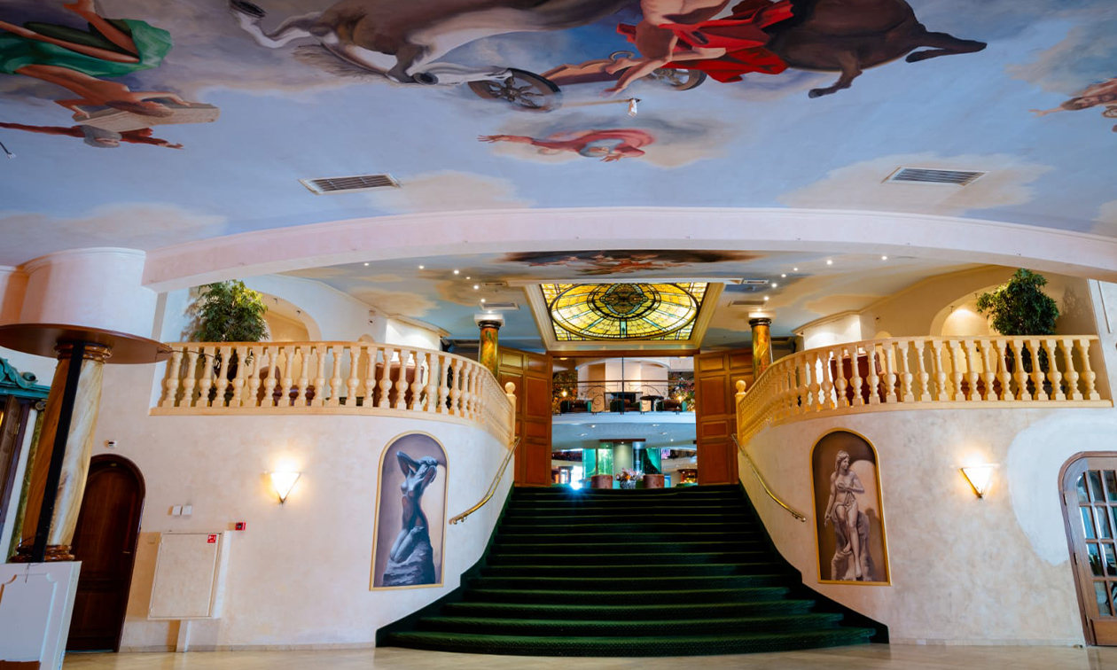 Hotel & Restaurant Infinity