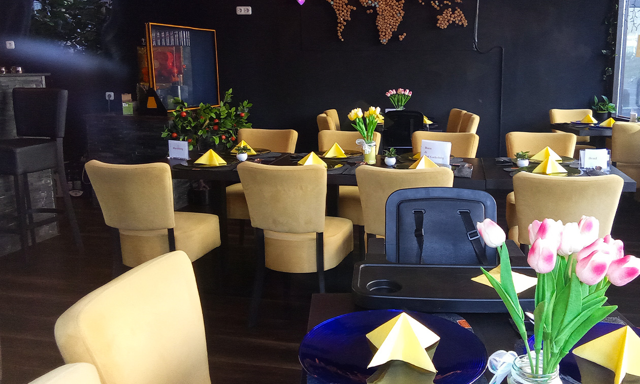 JAMBAMBO Restaurant, Bar & Coaching