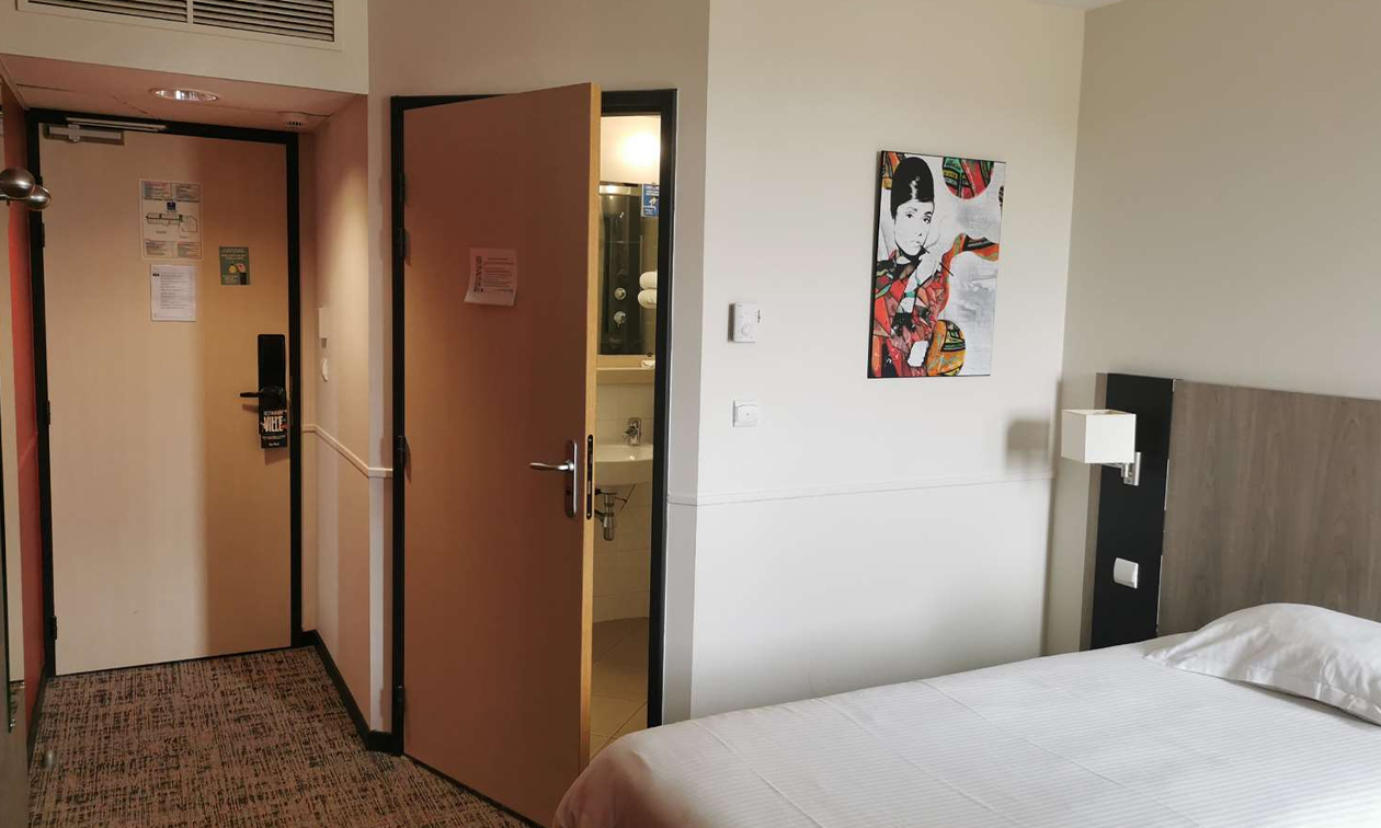 Kyriad Hotel Chartres