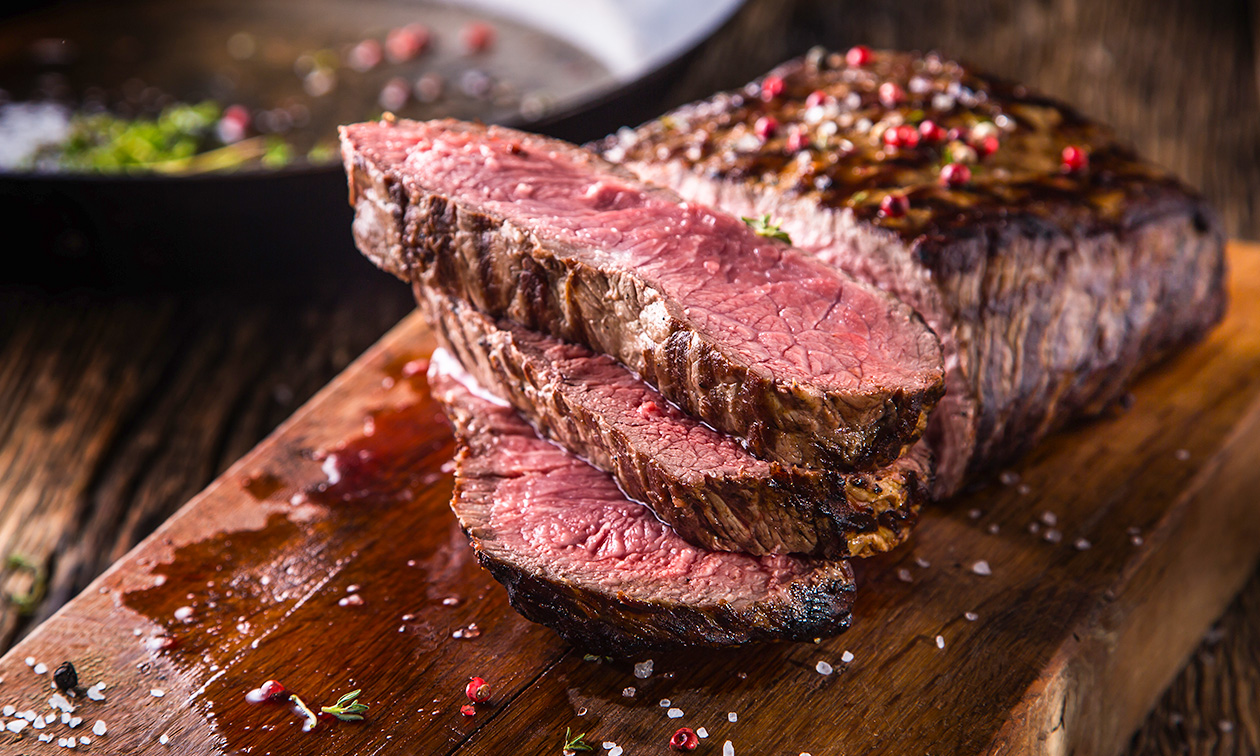 La chaise au plafond