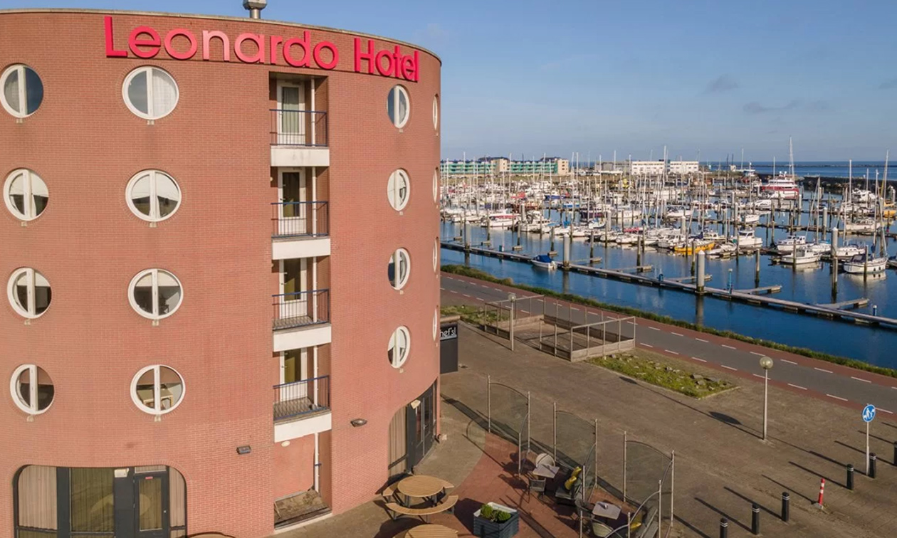 Leonardo Hotel IJmuiden Seaport Beach