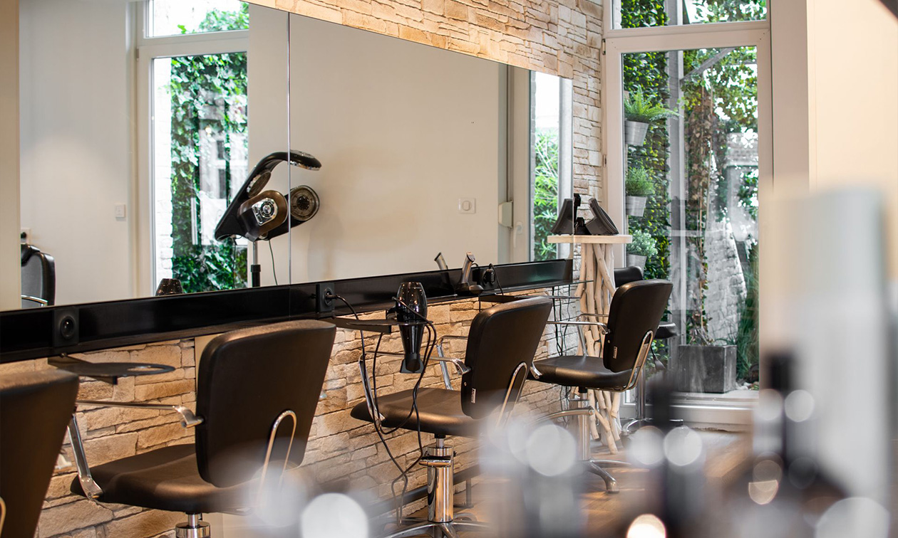 Salon Estaz