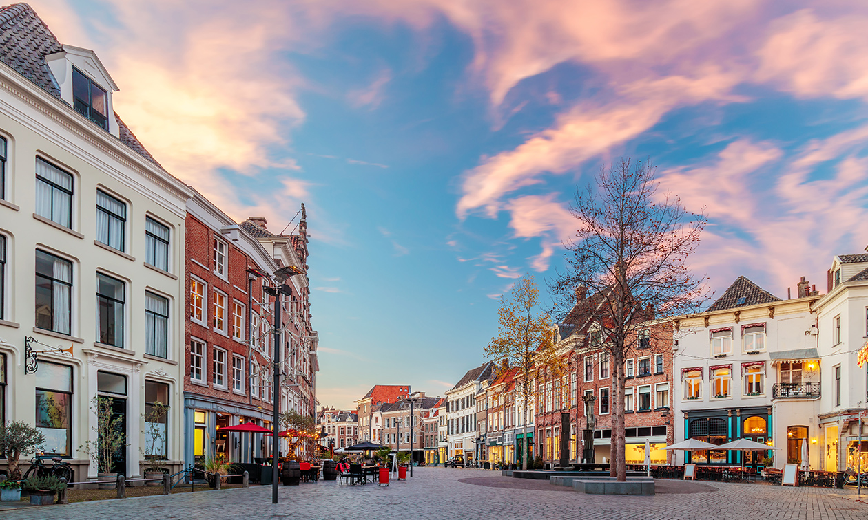 Stadshotel & Proeflokaal ´tOer