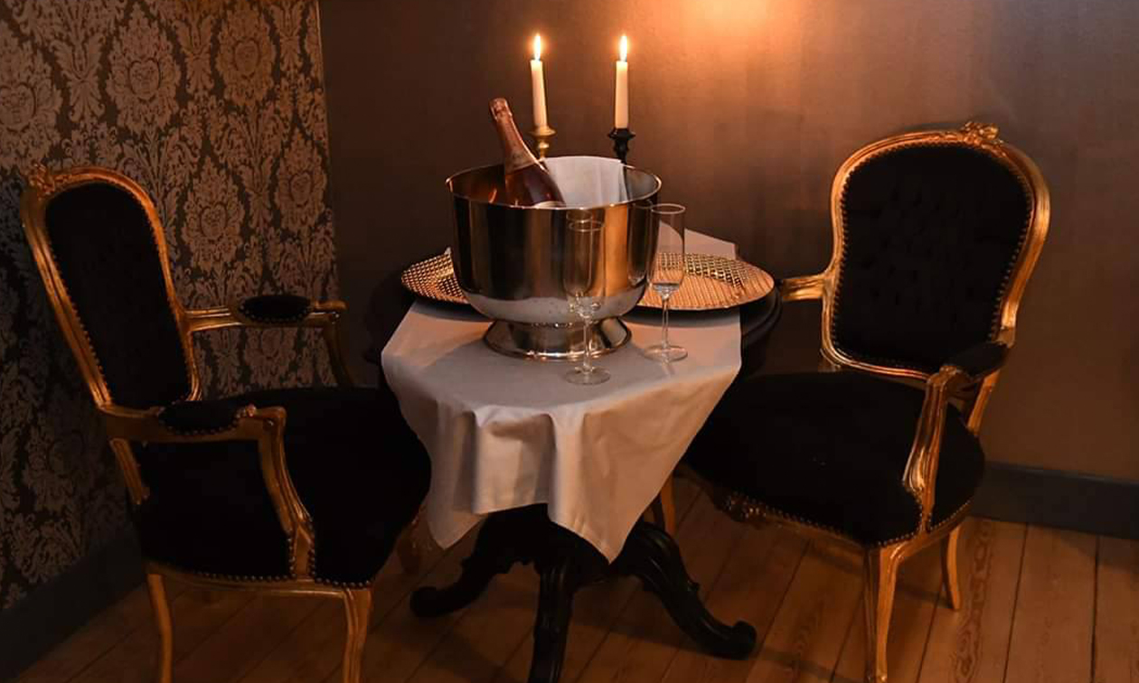 Vip Room 209