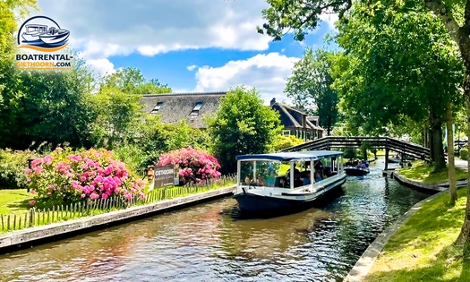 Rondvaart door Giethoorn (60 min) of bootverhuur (2 uur, 4 uur of de hele dag) voor 4-8 pers.