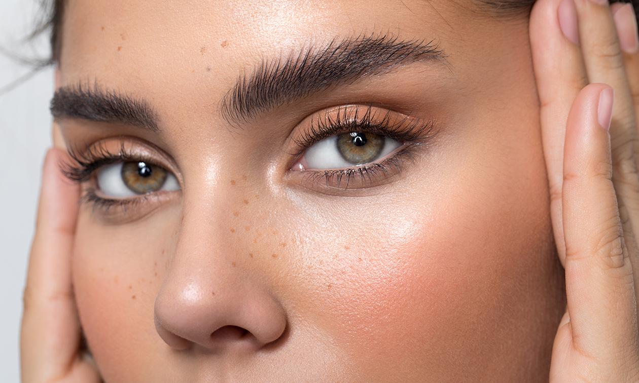 Koreanisches Brow- und/oder Wimpernlifting (45, 60 oder 75 Minuten) in Köln