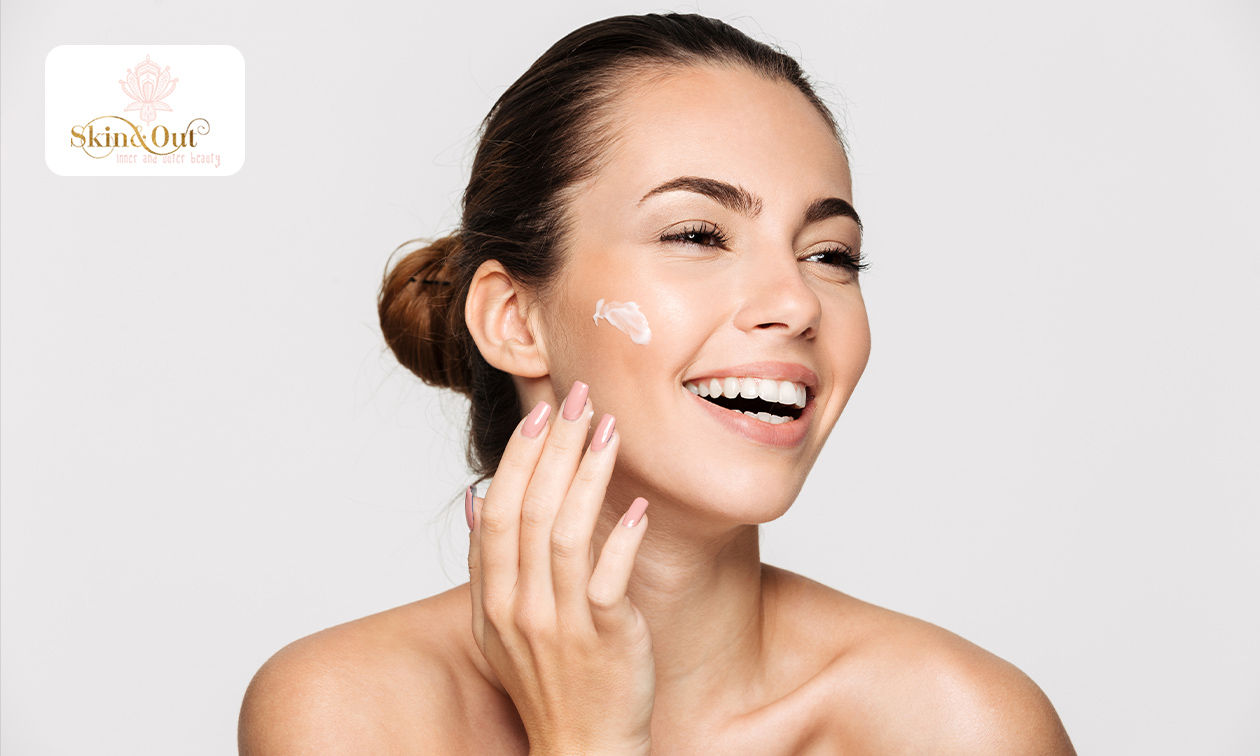 Huidverbeterende gezichtsbehandeling(en) naar keuze