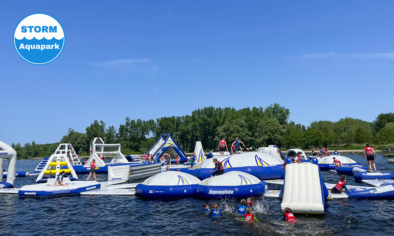 1 uur toegang tot Storm Aquapark Leiden incl. uitleg + zwemvest
