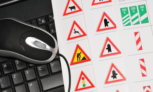 Online theoriecursus auto, motor of bromfiets bij Theorie-cursus